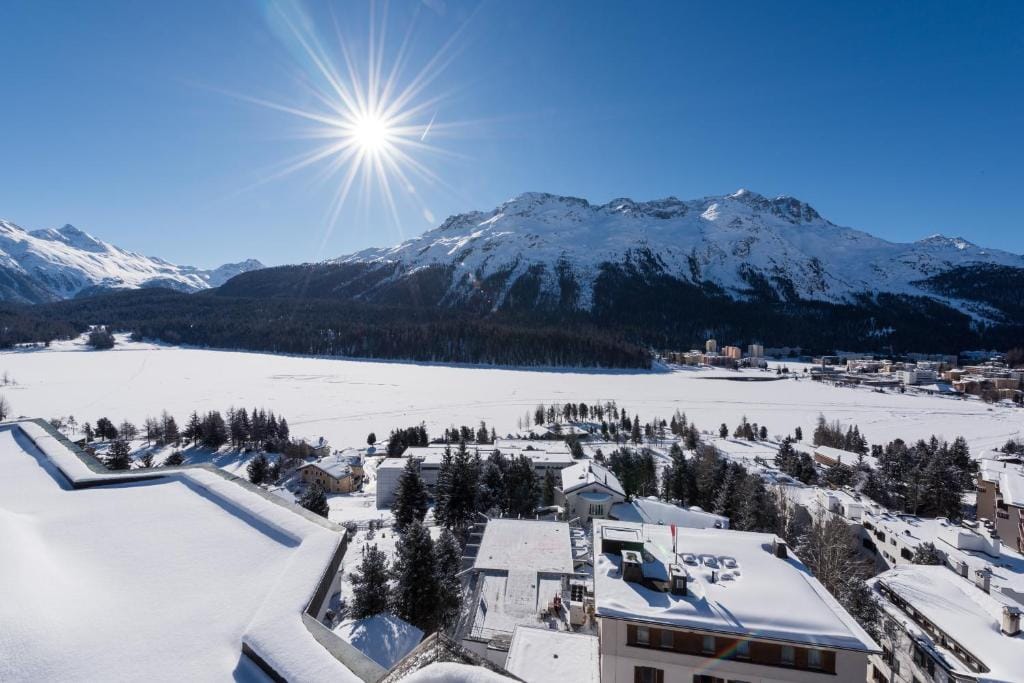 Hotel Schweizerhof St. Moritz — 4