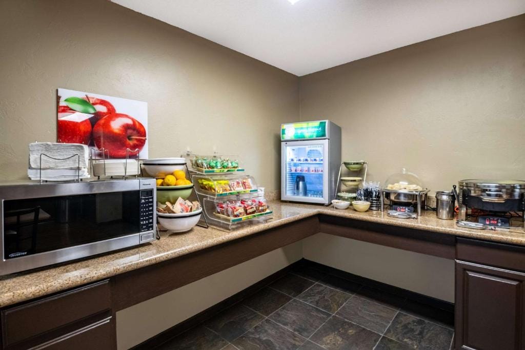 Quality Inn & Suites Steamboat Springs — 4