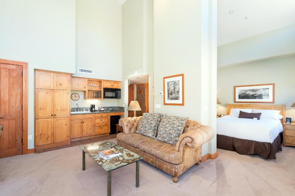 Inn at Lost Creek — 4