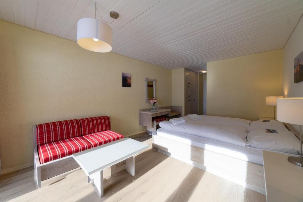 Hotel Säntis Lodge — 3