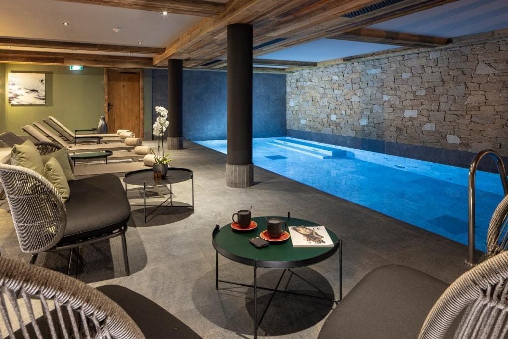 Hotel MONT-BLANC VAL D'ISERE — 3