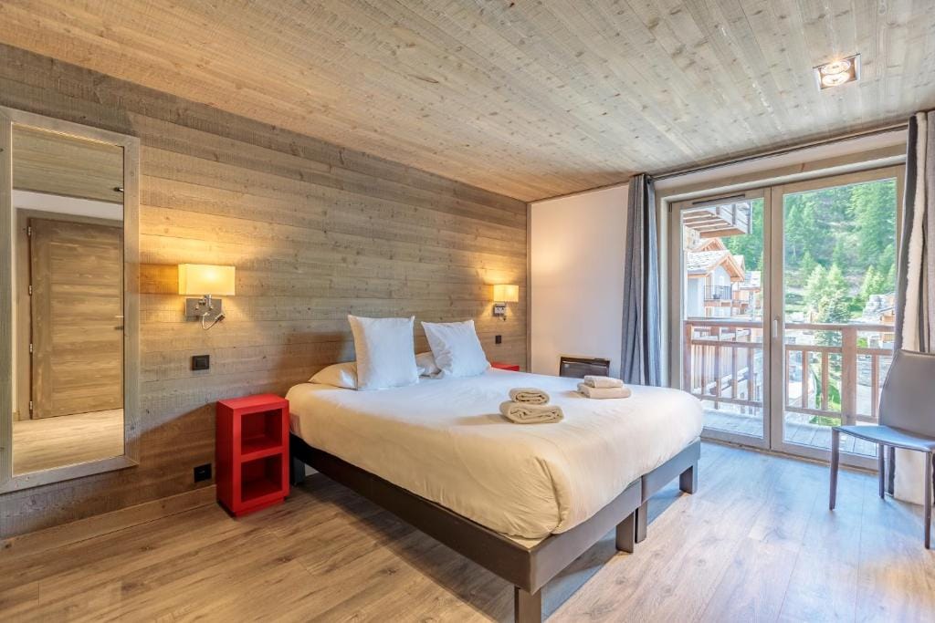 Victoria Lodge, Friendly Hotel — 2