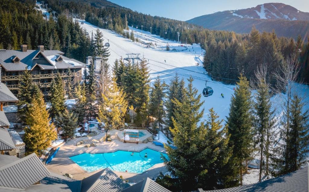 Blackcomb Springs Suites by CLIQUE — 1