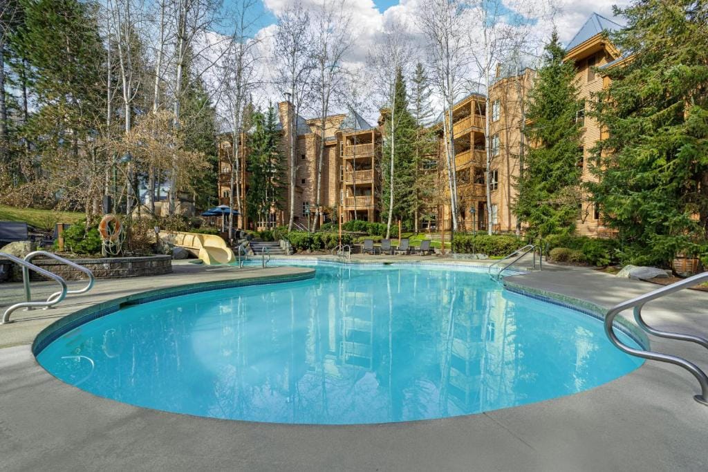 Hilton Grand Vacations Club Whistler — 1