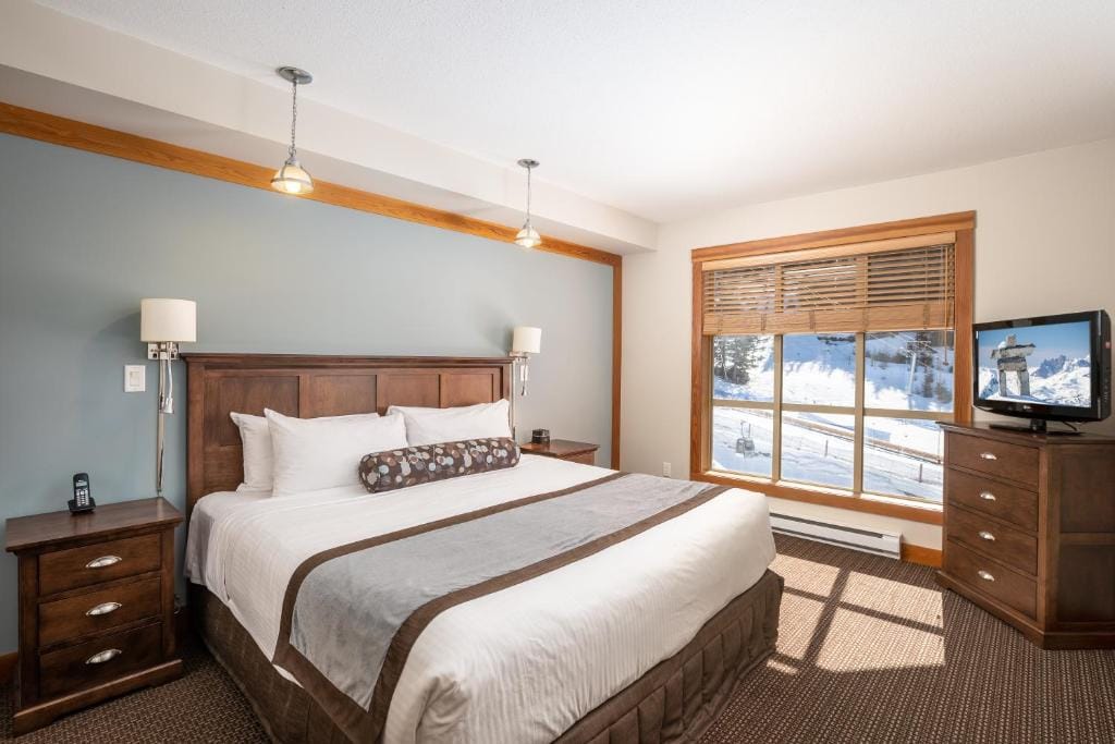 Legends Whistler, by Lodging Ovations — 2