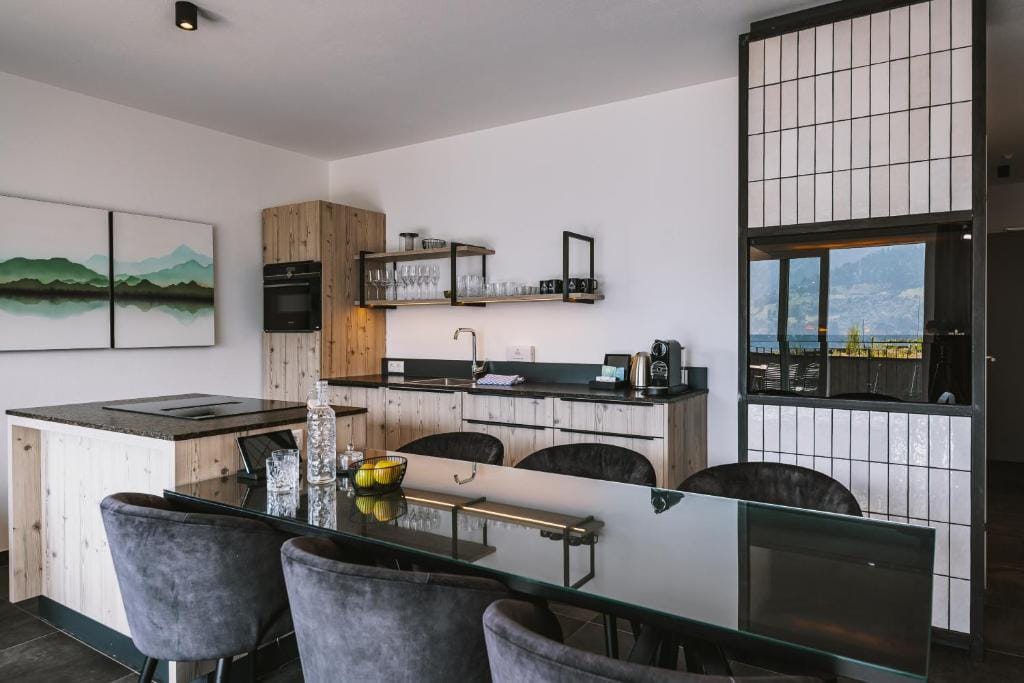 Nikolaus by AvenidA Panoramic Wellness Suites — 5