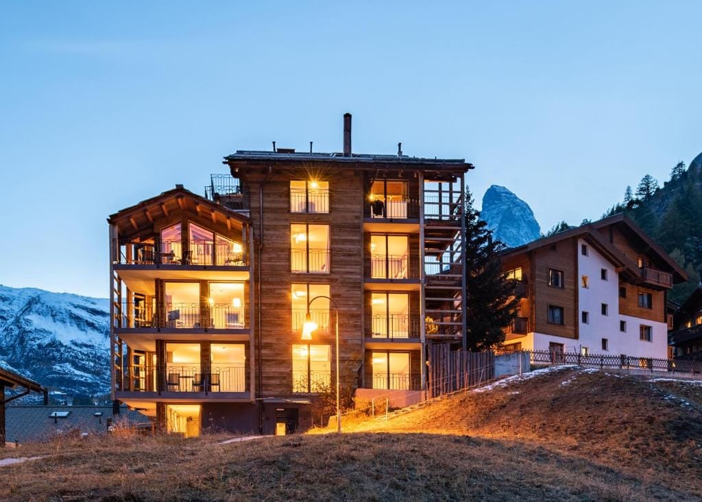22 Summits Apartments — 5
