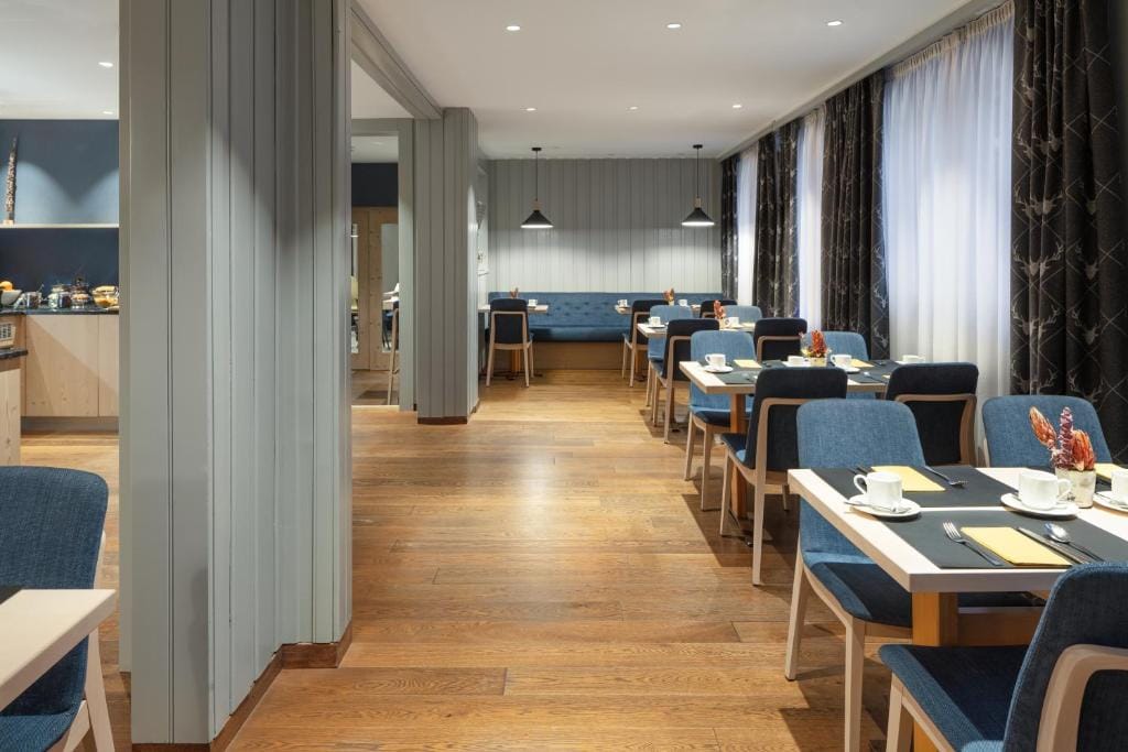 Hotel Continental — 4