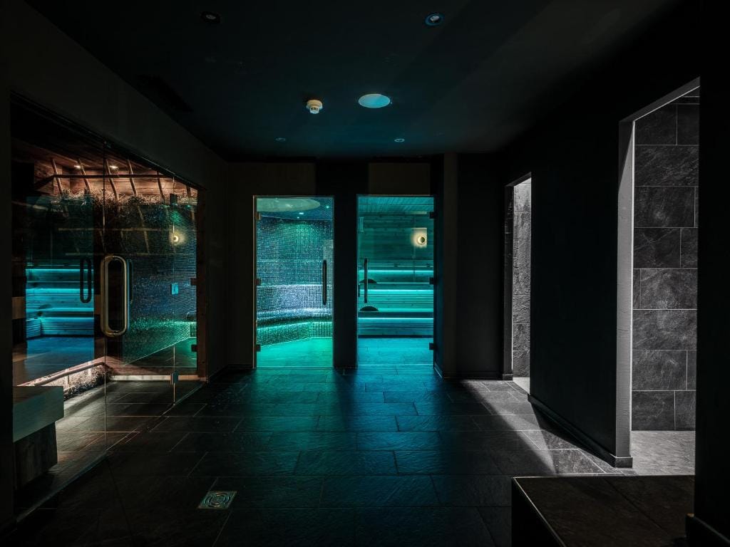 National Zermatt - Matterhorn Views, Sunnegga Gateway & SPA — 3